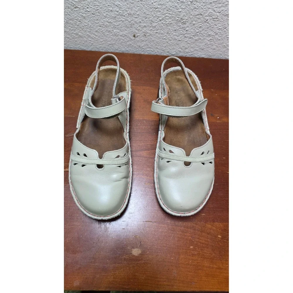 Naot Leather Mary Jane Sandals Womens 38 Sage Green Cutout Slingback Comfort
